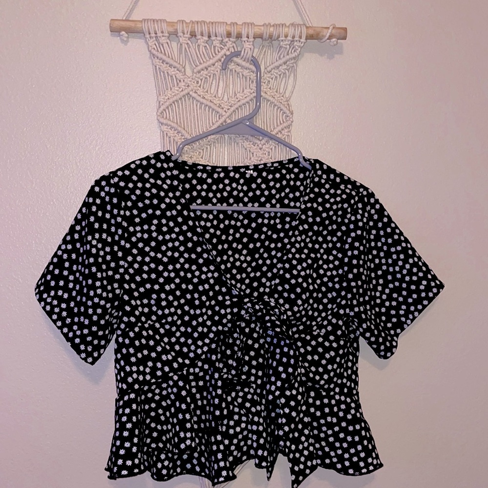 B&W tie front crop top